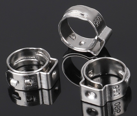 Clampada de garganta sin escalón de oreja única de acero inoxidable para el sistema de medición métrica en instalaciones de tuberías de aceite pesadas