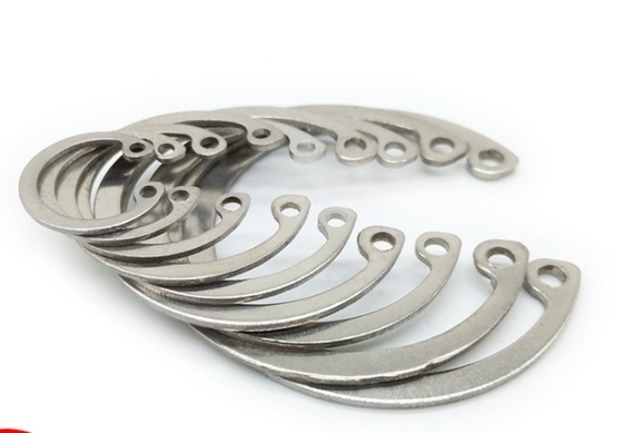 Circuito de acero inoxidable DIN 471 para M3M4M5M6M8M10M12M14M16M240M18M20M22M24M27 Material de bronce Tamaño personalizado Industria pesada