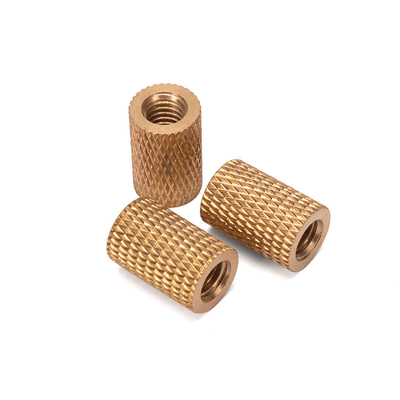 Medida métrica de acero inoxidable patrón reticulado moldeado cilindrico con ranuras de inyección de latón inserción de nuez para juguete