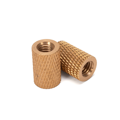 Medida métrica de acero inoxidable patrón reticulado moldeado cilindrico con ranuras de inyección de latón inserción de nuez para juguete