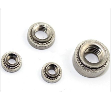 SS304 Flash ciego Floating Round Broaching Self Clinching Nuts JIS Estándar de acabado zincado para las necesidades de sujetadores métricos