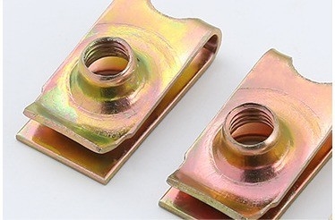 Sistema métrico de medición zincado M4-M10 Nut de pinza U de acero inoxidable para soluciones de fijación roscada